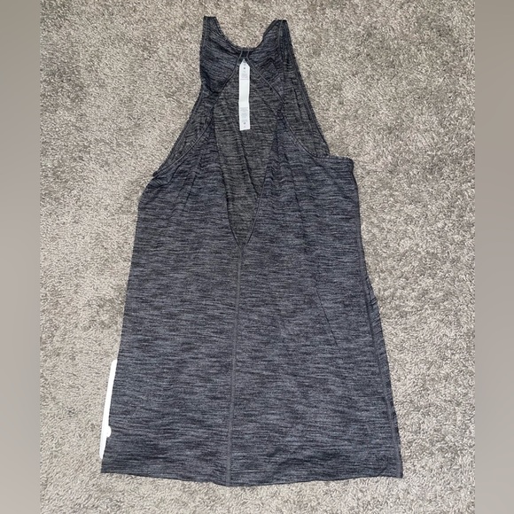 NWT Lululemon athletica Trapeze Twist Tank - Picture 4 of 4